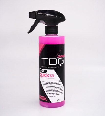 Envase de True Quick Wax 2in1 500 ml con atomizador para cera rápida y detallado de coches